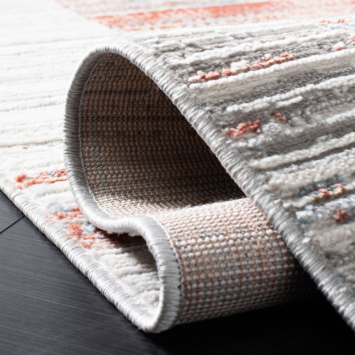 Safavieh Shivan Shv198P Ivory/Rust Rugs.
