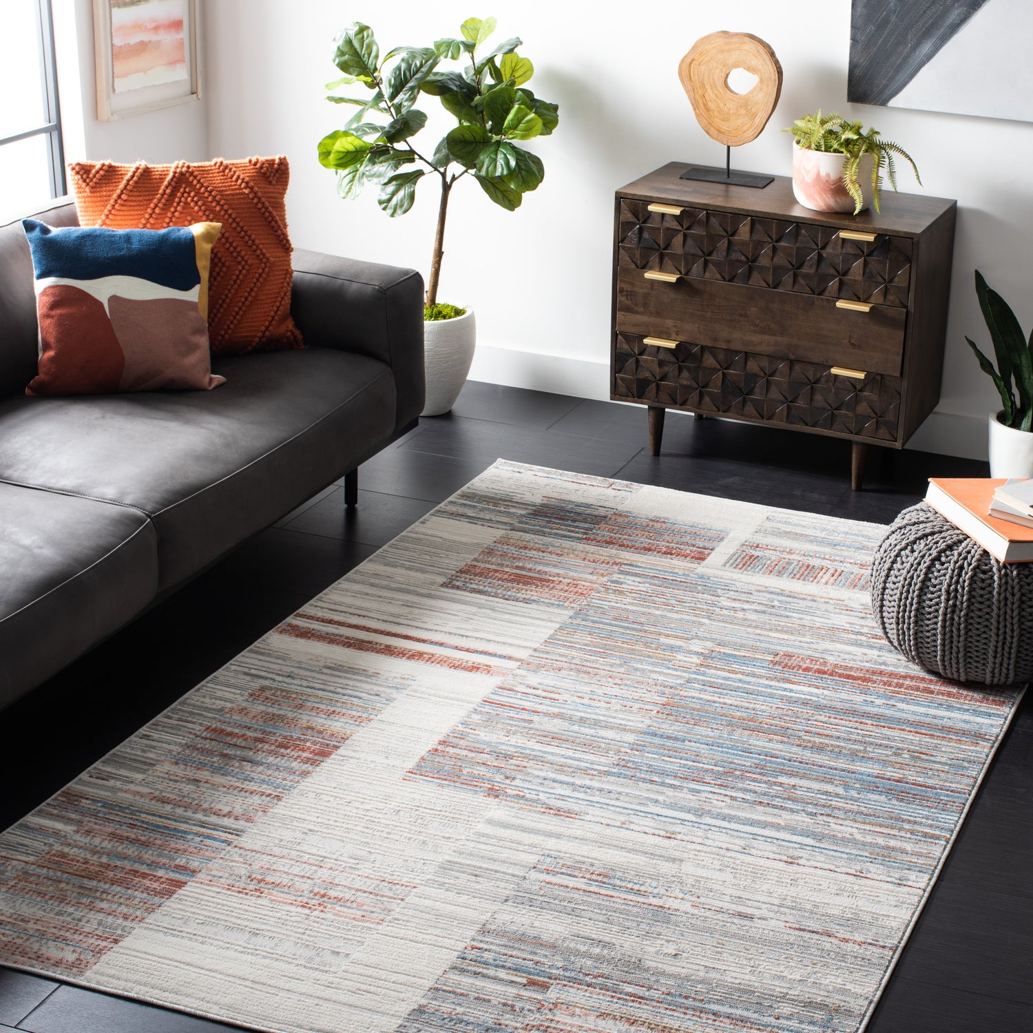 Safavieh Shivan Shv198P Ivory/Rust Rugs.