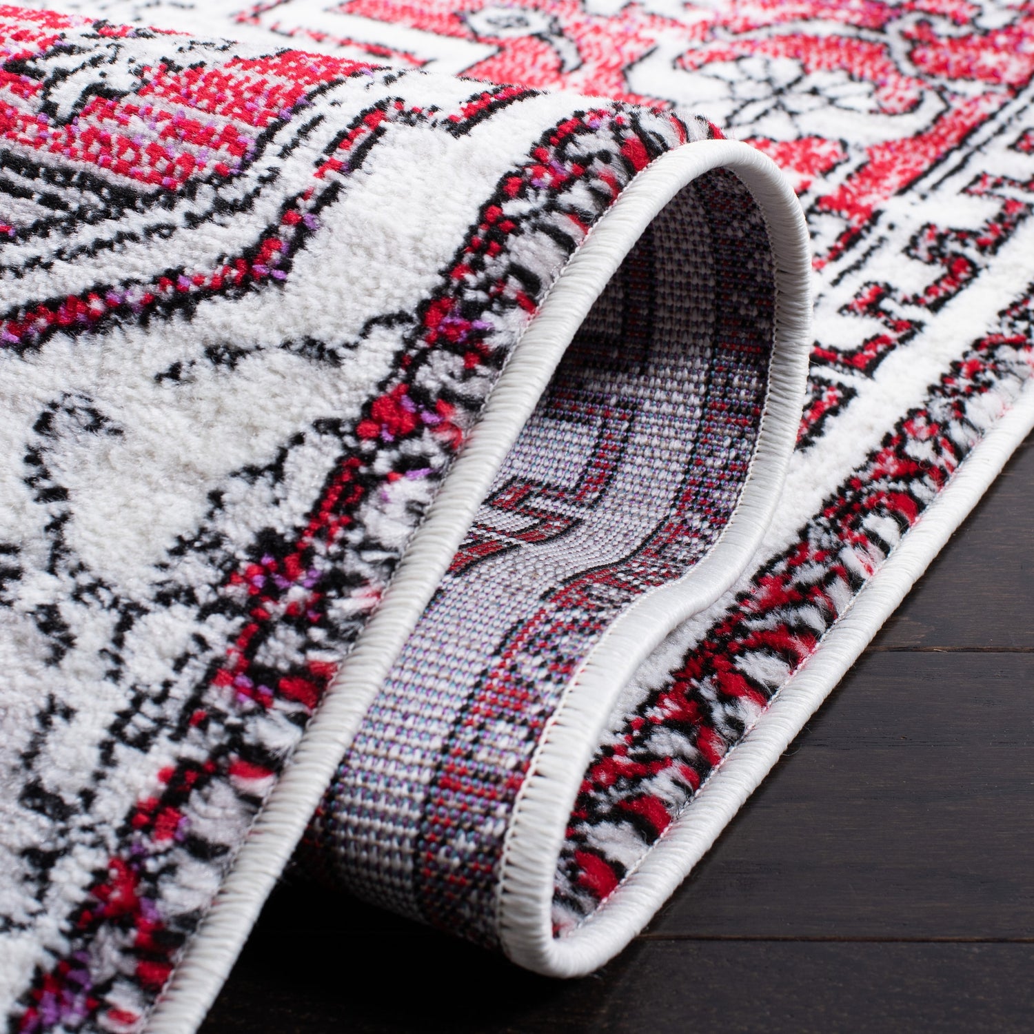 Safavieh Skyler Sky101Q Red/Ivory Rugs.