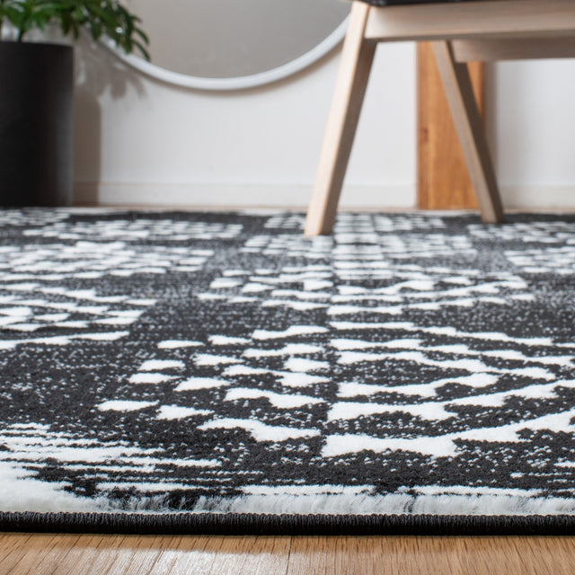 Safavieh Skyler Sky179Z Black/Ivory Rugs.