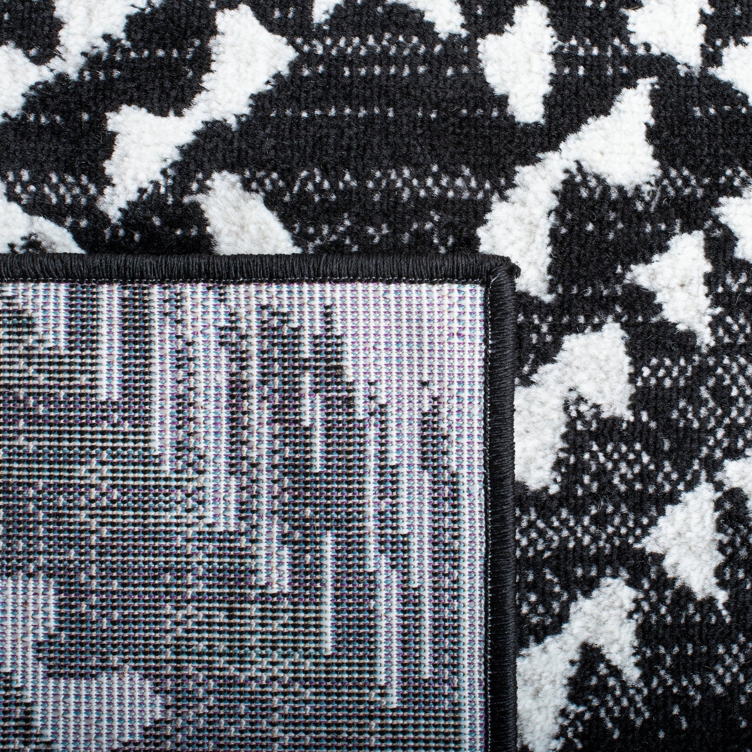 Safavieh Skyler Sky179Z Black/Ivory Rugs.