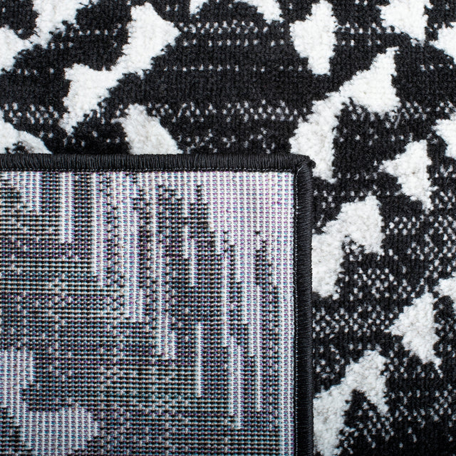 Safavieh Skyler Sky179Z Black/Ivory Rugs.