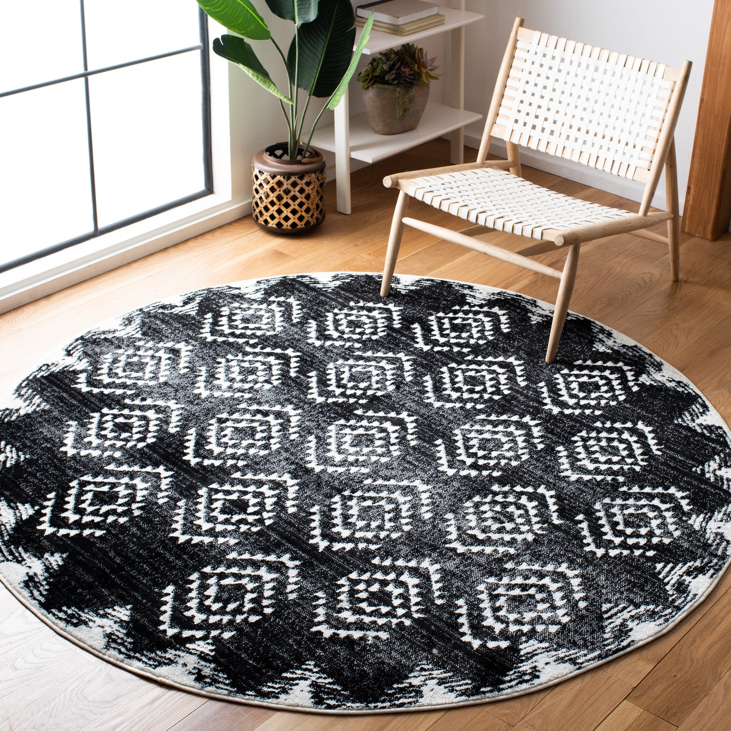 Safavieh Skyler Sky179Z Black/Ivory Rugs.