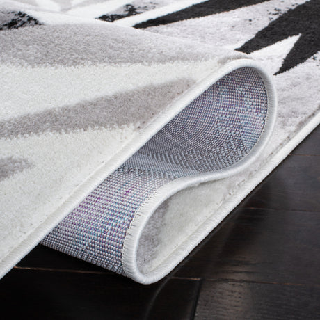 Safavieh Skyler Sky189A Ivory/Black Rugs.