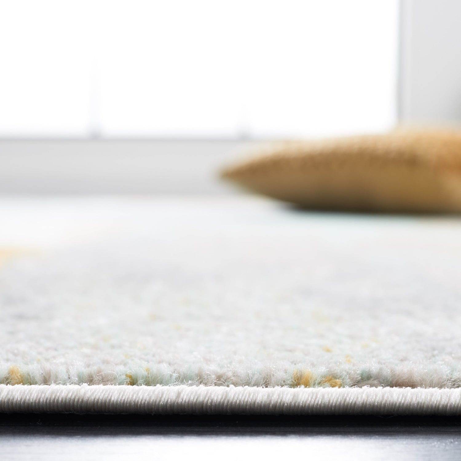 Safavieh Skyler Sky510D Gold/Blue Green Rug.