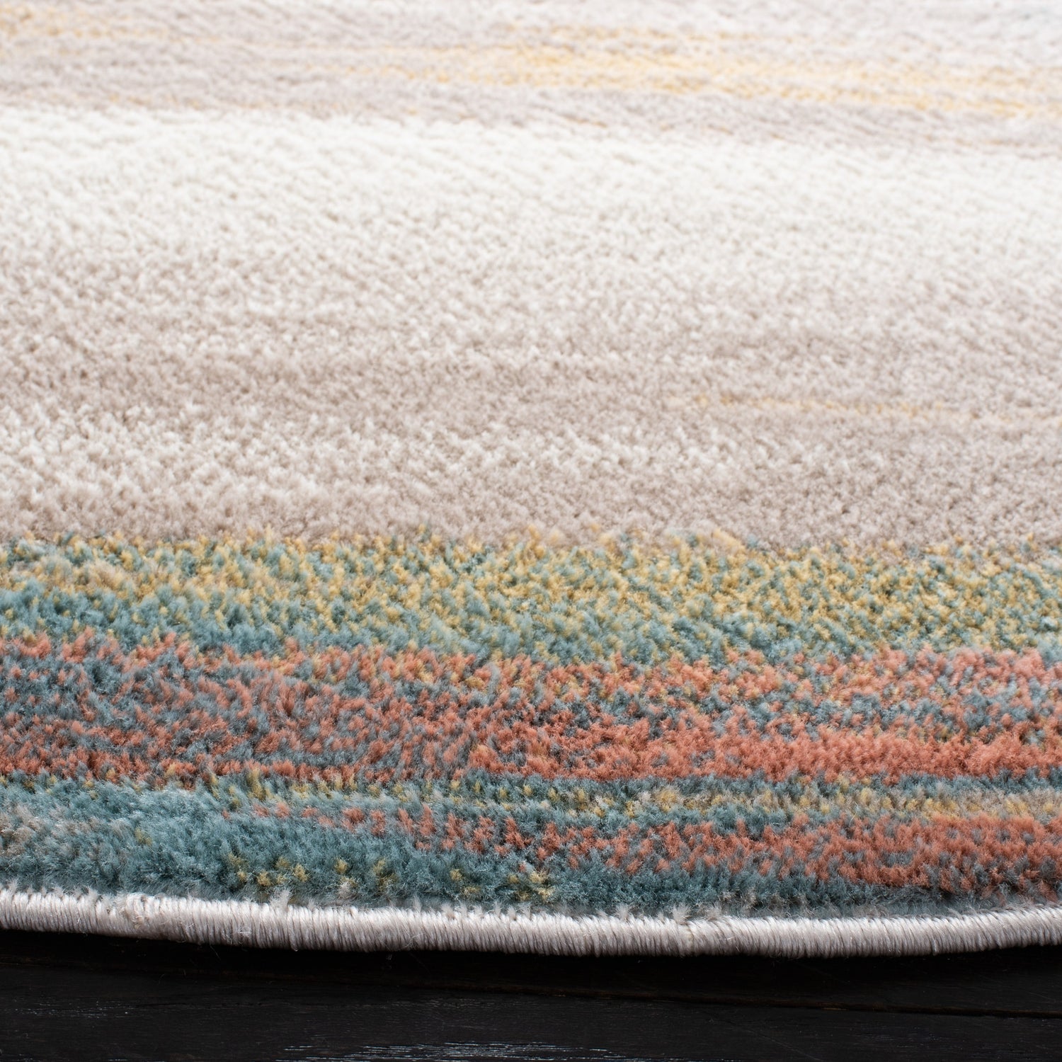 Safavieh Skyler Sky542A Beige/Terracotta Rugs.