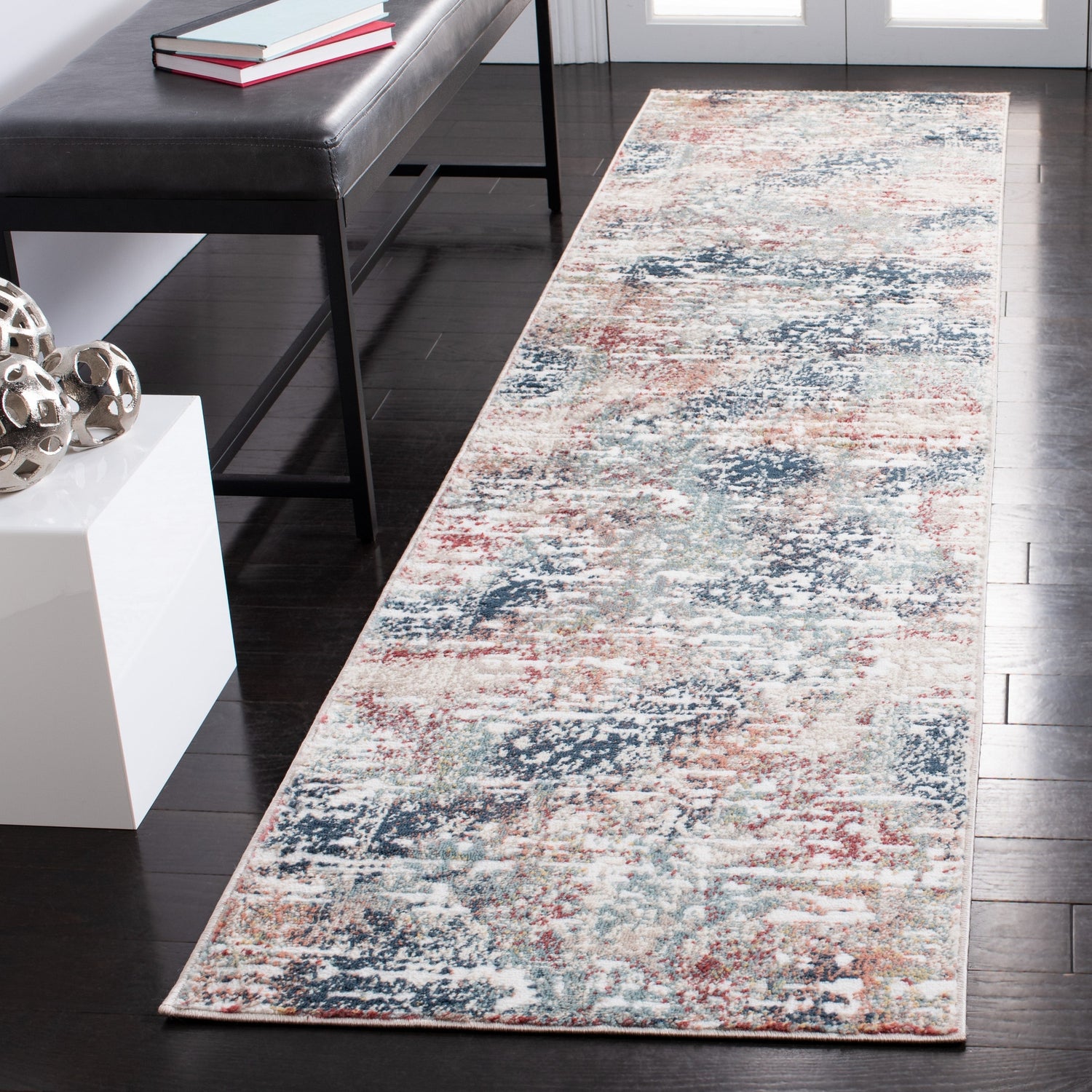 Safavieh Skyler Sky543A Beige/Burgundy Rugs.