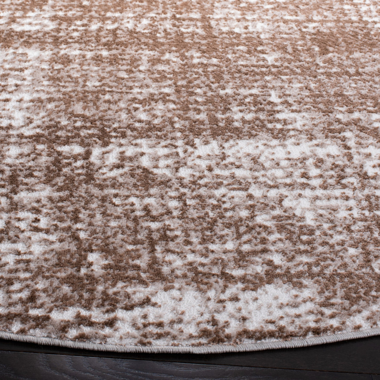 Safavieh Skyler Sky563B Brown/Ivory Rugs.