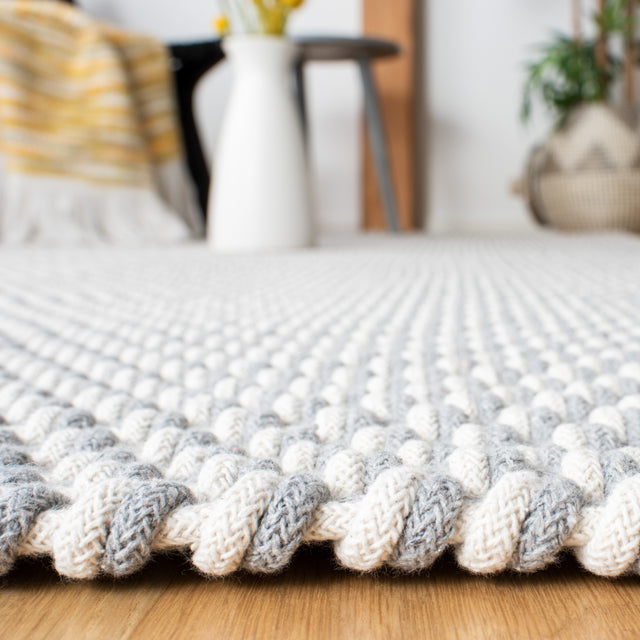 Safavieh Salem Slm102F Grey/Ivory Rugs.