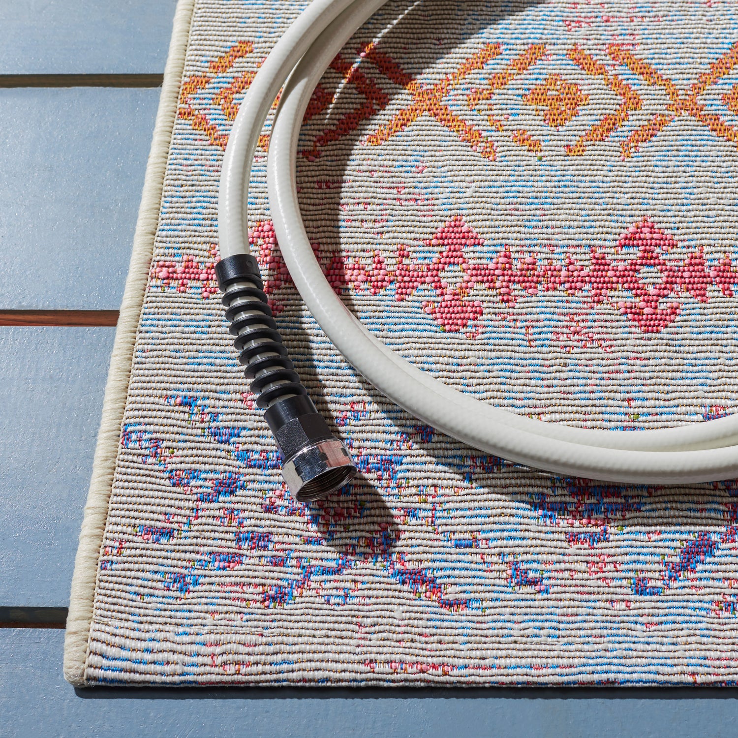Safavieh Summer Smr429A Ivory/Blue Rugs.