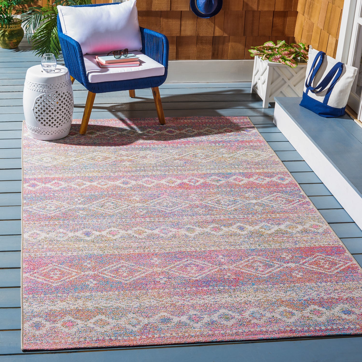 Safavieh Summer Smr498A Ivory/Pink Rugs.