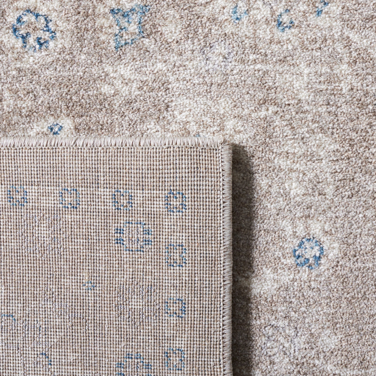 Safavieh Sofia Sof330A Tan/Blue Rugs.