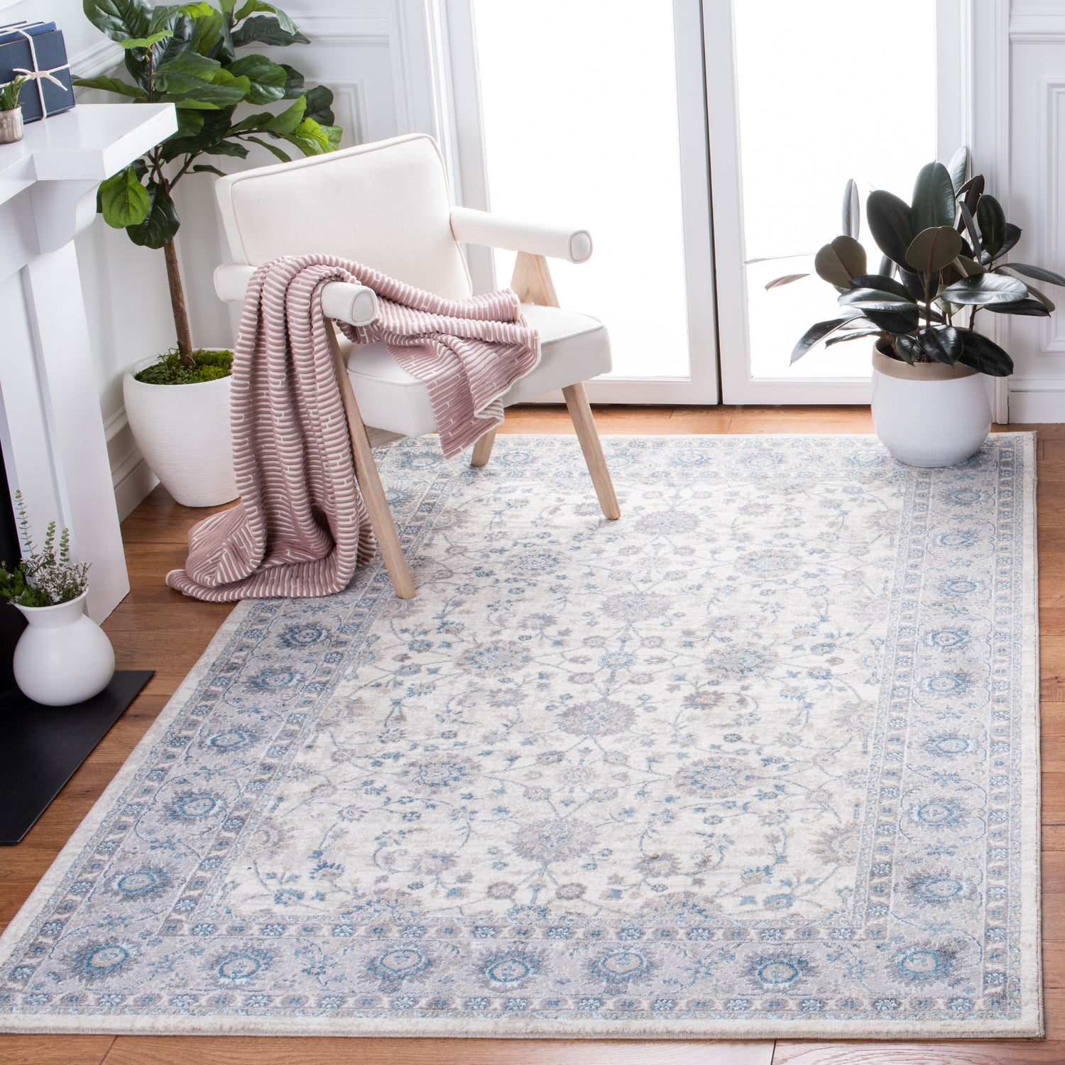 Safavieh Sofia Sof330C Ivory/Blue Rugs.