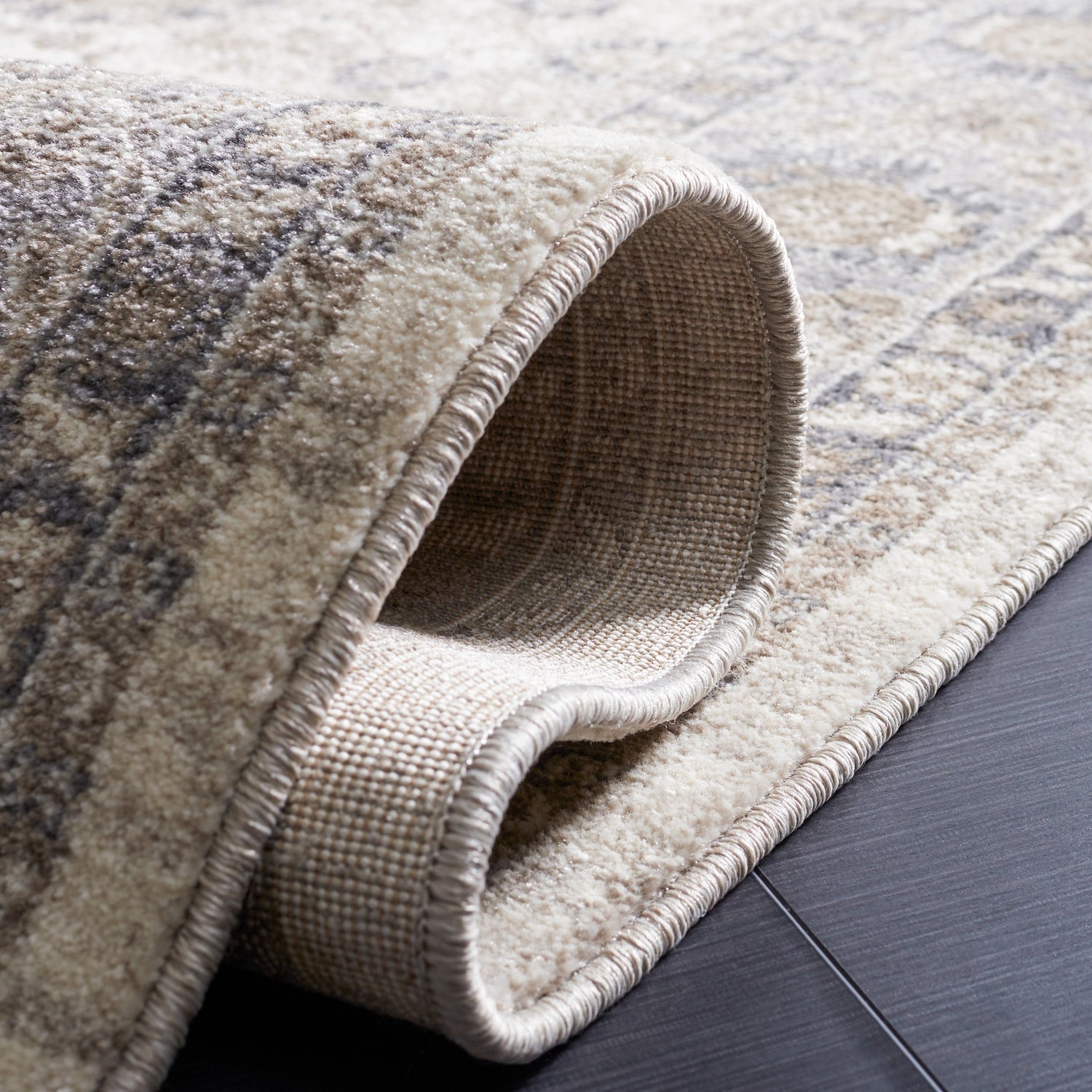 Safavieh Sofia Sof330D Ivory/Grey Rugs.