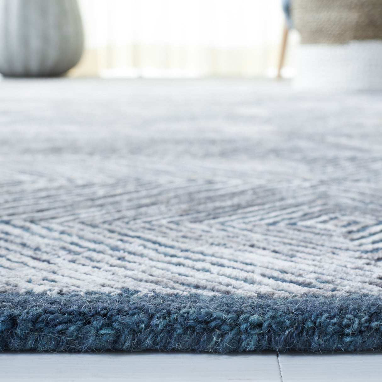 Safavieh Soho Soh176F Dark Grey/Ivory Rugs.