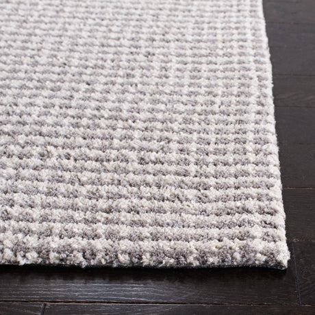 Safavieh Soho Soh478G Silver Rugs.