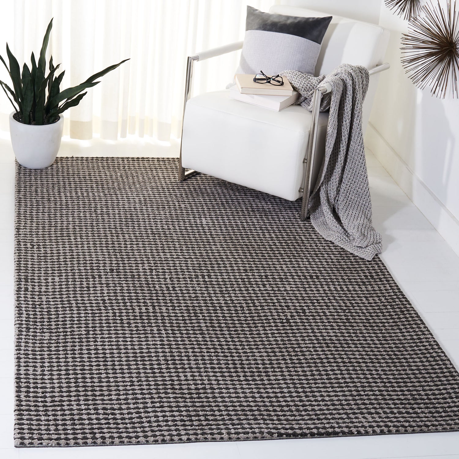 Safavieh Soho Soh478H Charcoal Rugs.
