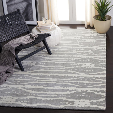 Safavieh Soho Soh656F Grey/Ivory Rugs.