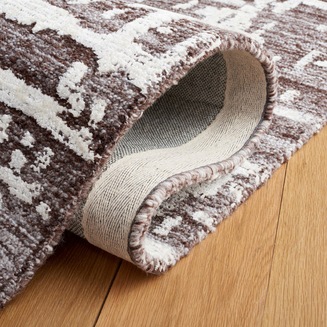 Safavieh Soho Soh657T Brown/Ivory Rug.