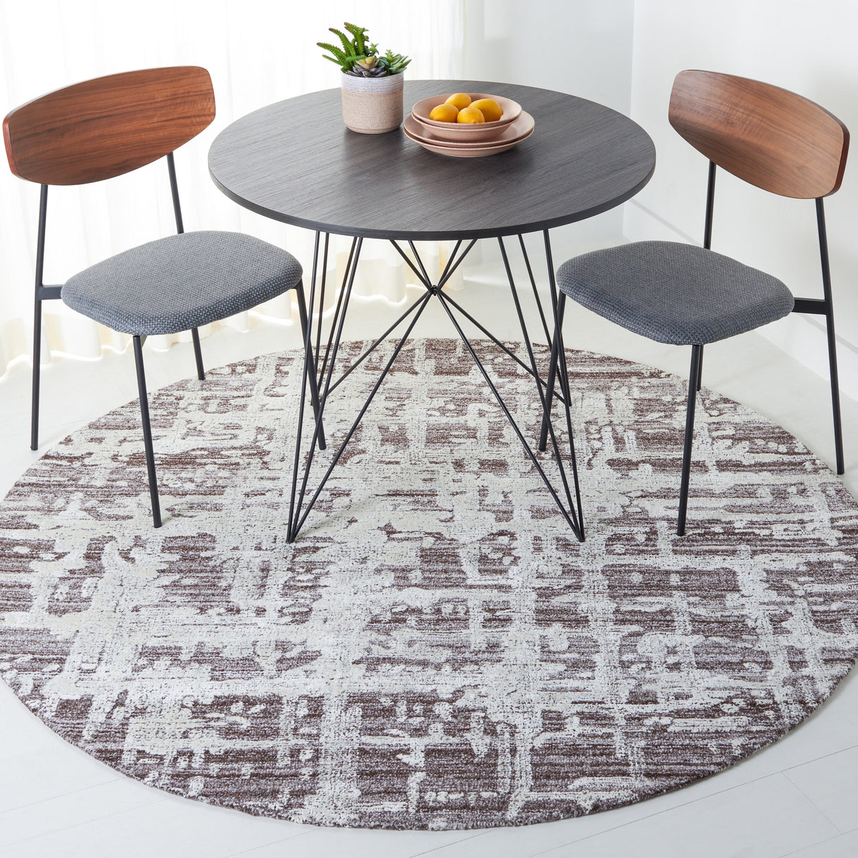 Safavieh Soho Soh657T Brown/Ivory Rug.