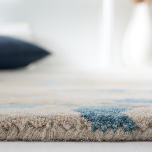 Safavieh Soho Soh677B Beige/Blue Rug.