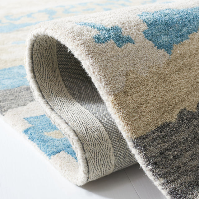 Safavieh Soho Soh677B Beige/Blue Rug.