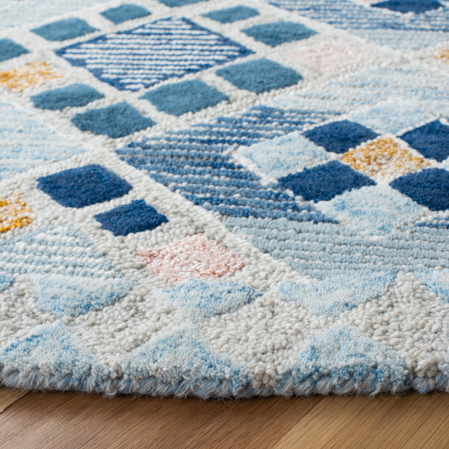 Safavieh Soho Soh876N Navy/Blue Rugs.