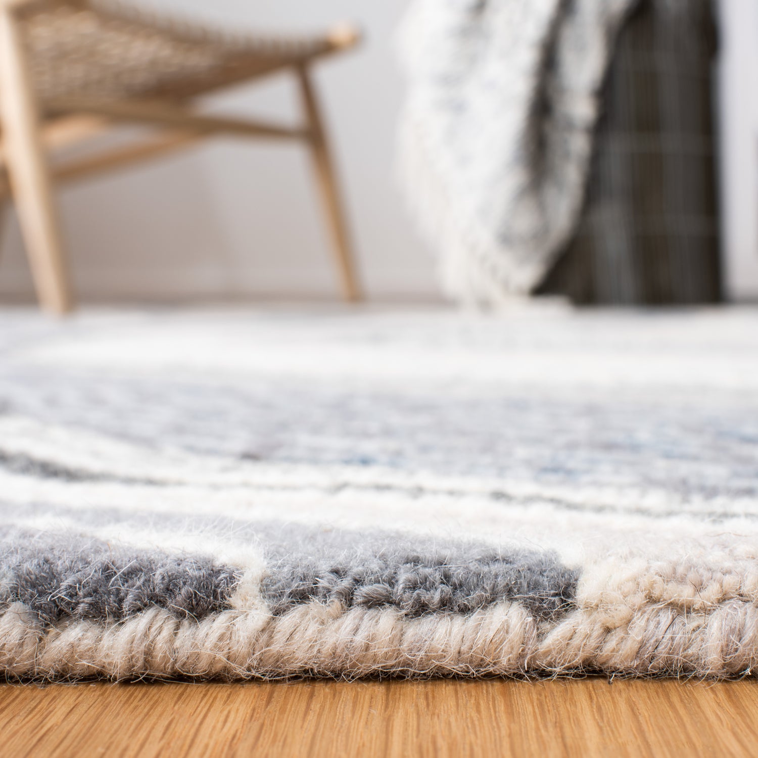 Safavieh Soho Soh879F Grey/Ivory Rugs.