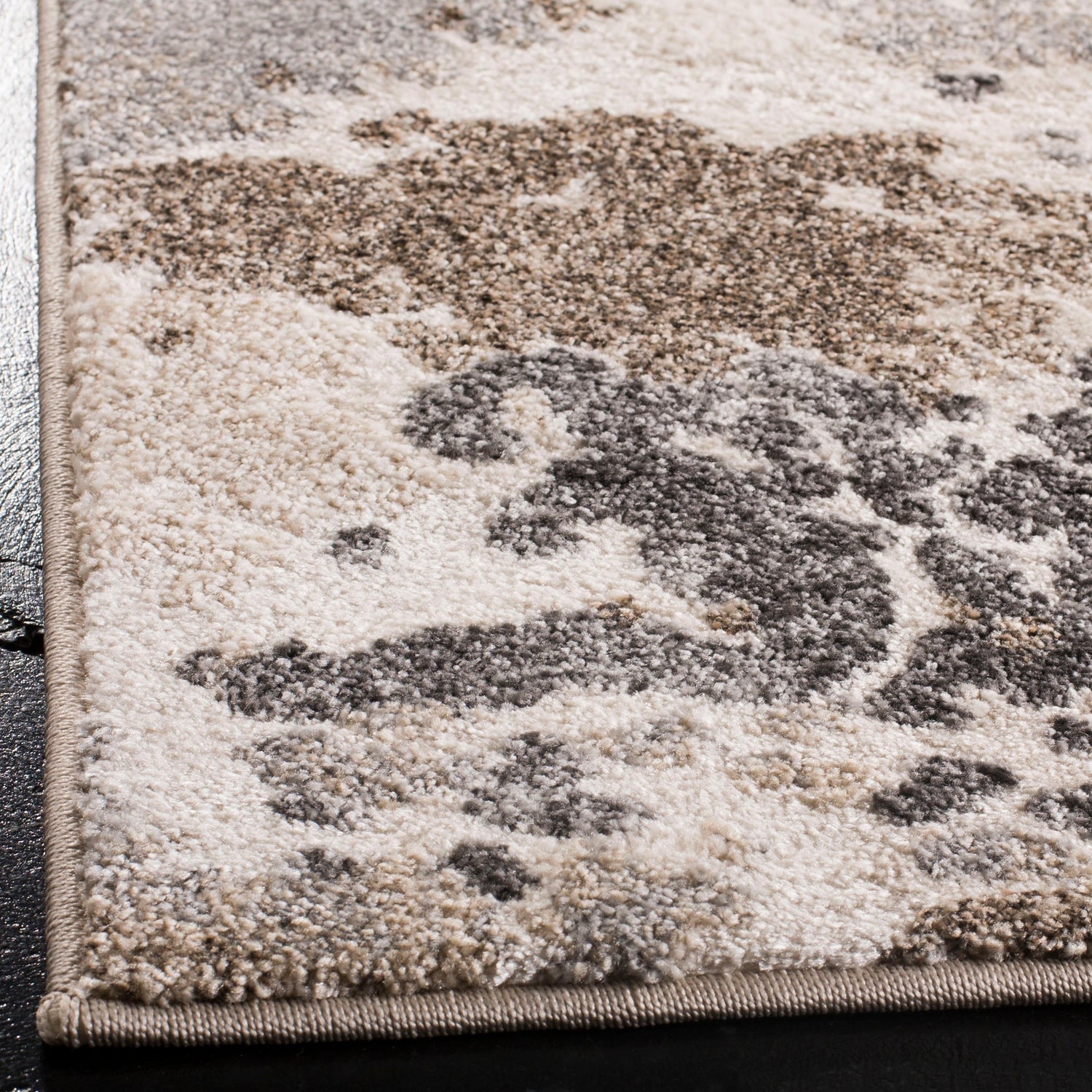 Safavieh Spirit Spr123A Taupe/Ivory Rug.