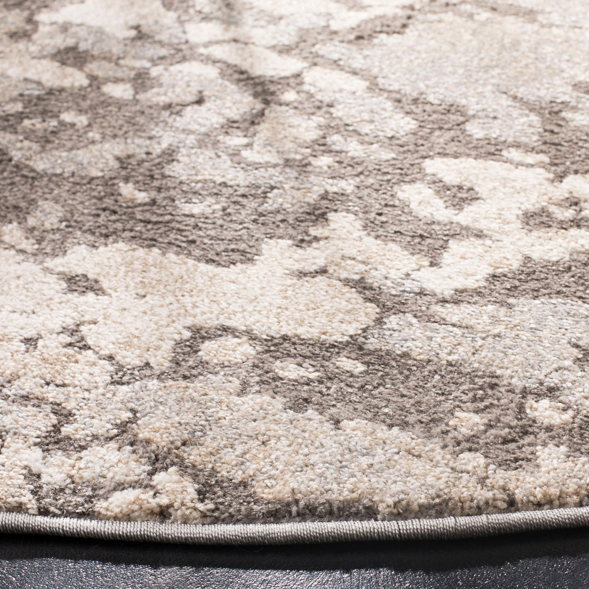 Safavieh Spirit Spr123E Taupe/Grey Rug.