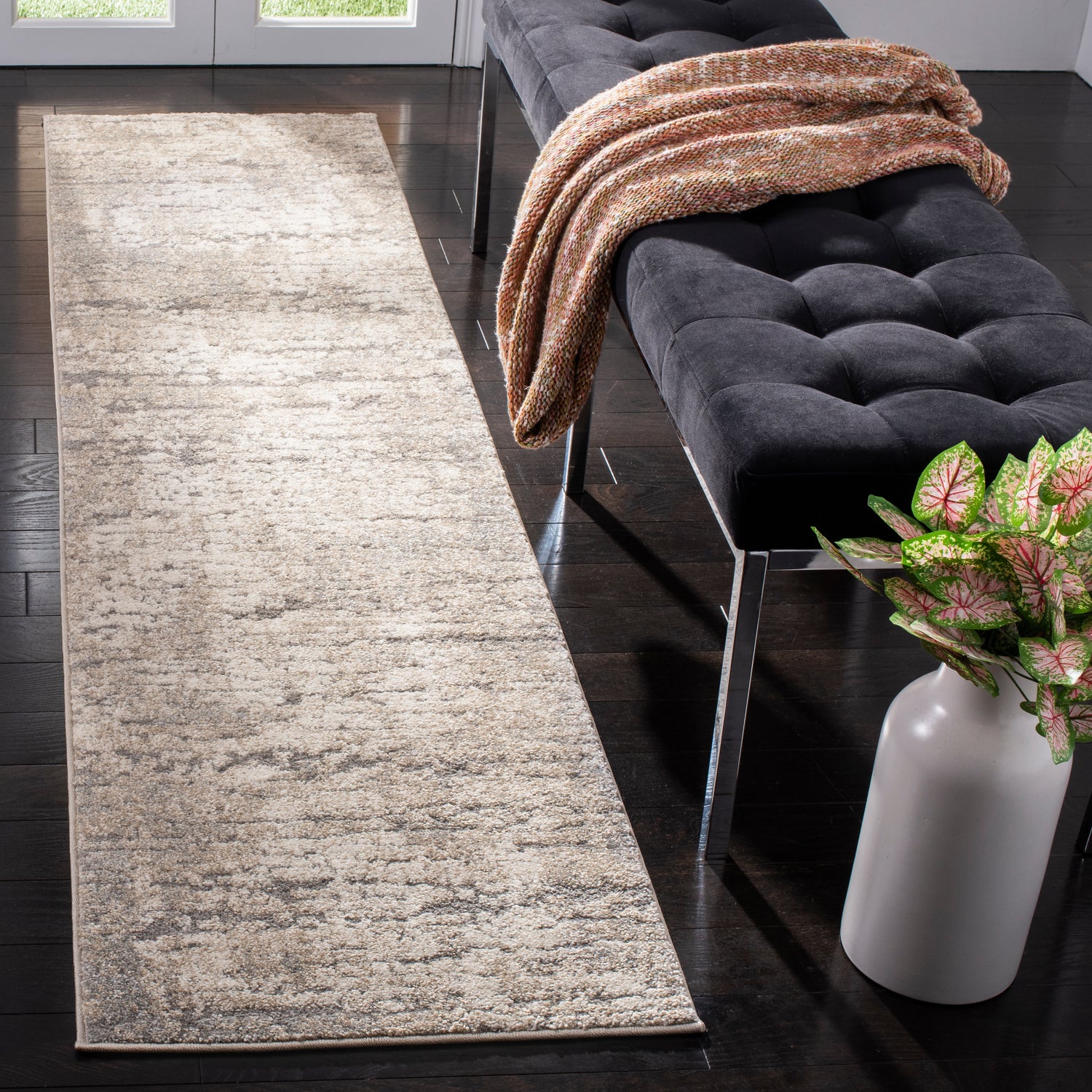 Safavieh Spirit Spr126E Taupe/Ivory Rug.