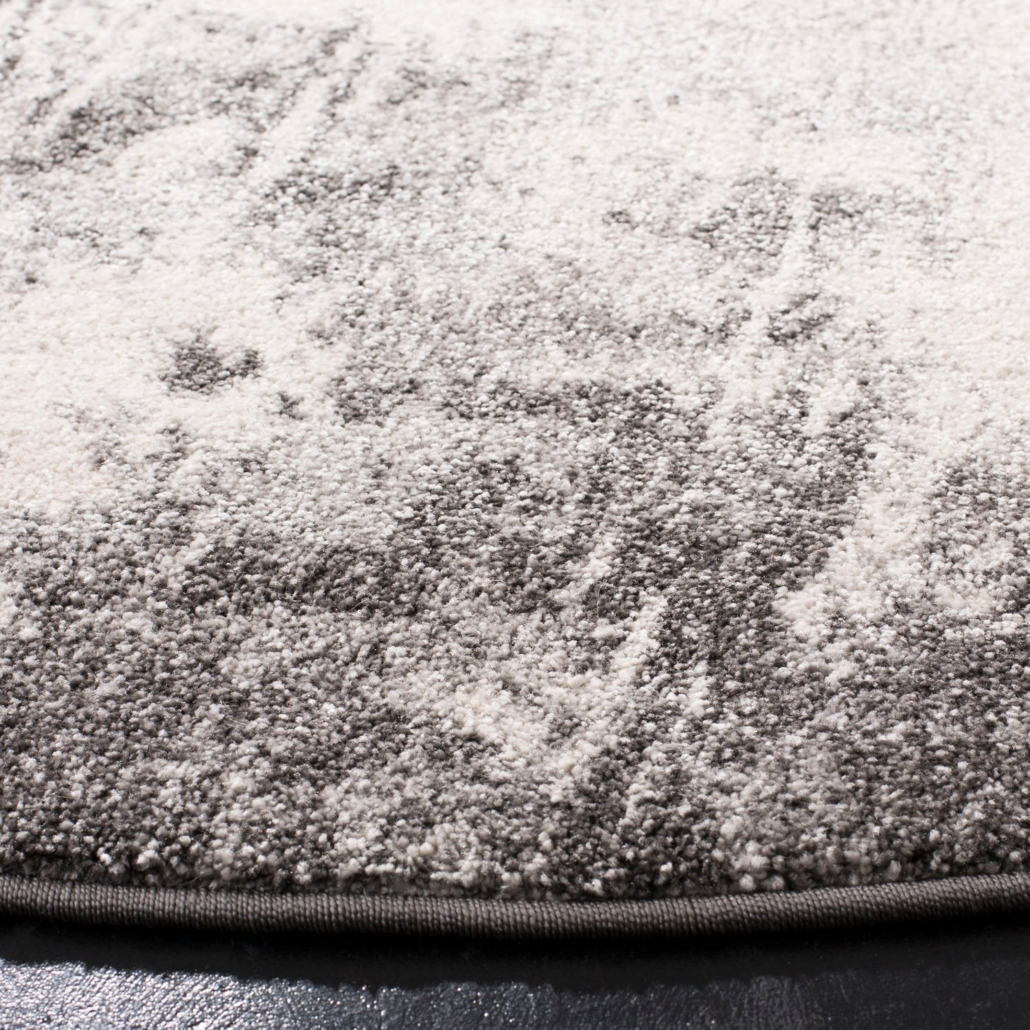 Safavieh Spirit Spr127F Dark Grey/Ivory Rugs.