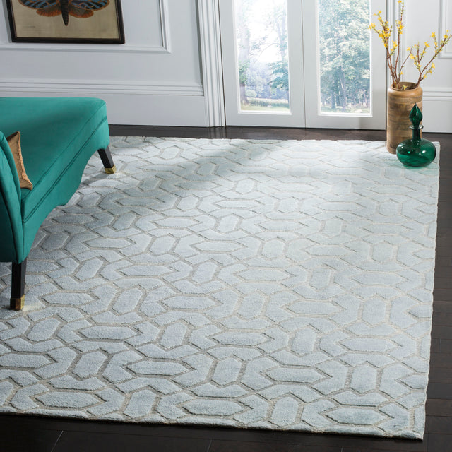 Safavieh Santa Fe Stf531A Light Grey/Silver Rug.
