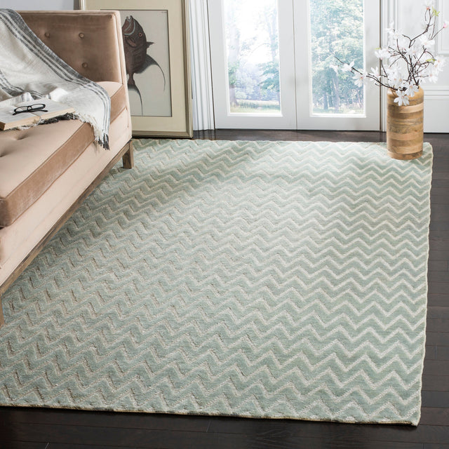 Safavieh Santa Fe Stf533A Light Grey/Silver Rug.