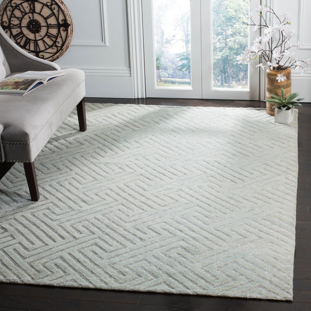 Safavieh Santa Fe Stf535A Light Grey/Silver Rug.