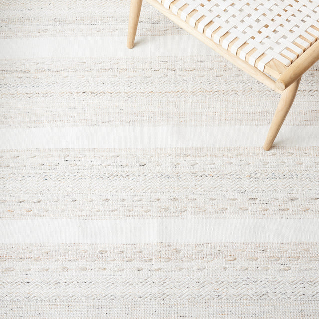 Safavieh Striped Kilim Stk105B Beige/Ivory Rug.