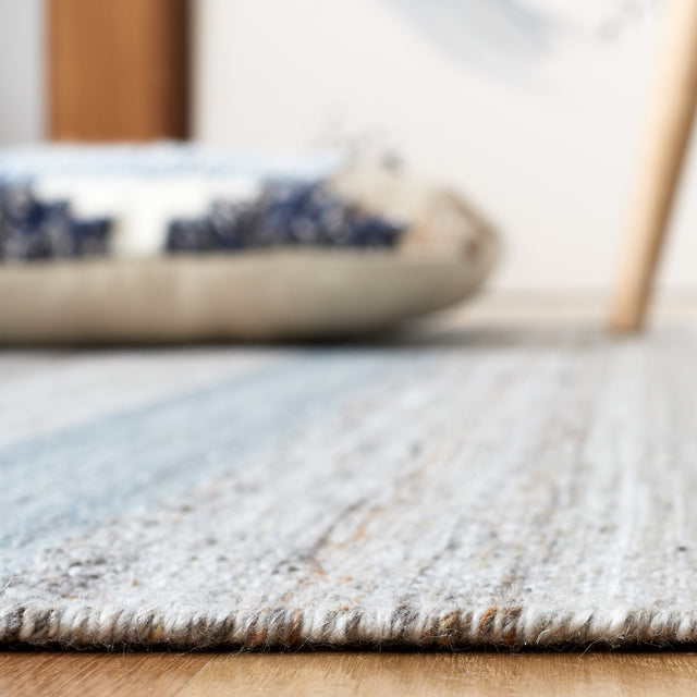 Safavieh Striped Kilim Stk107F Grey/Beige Rug.