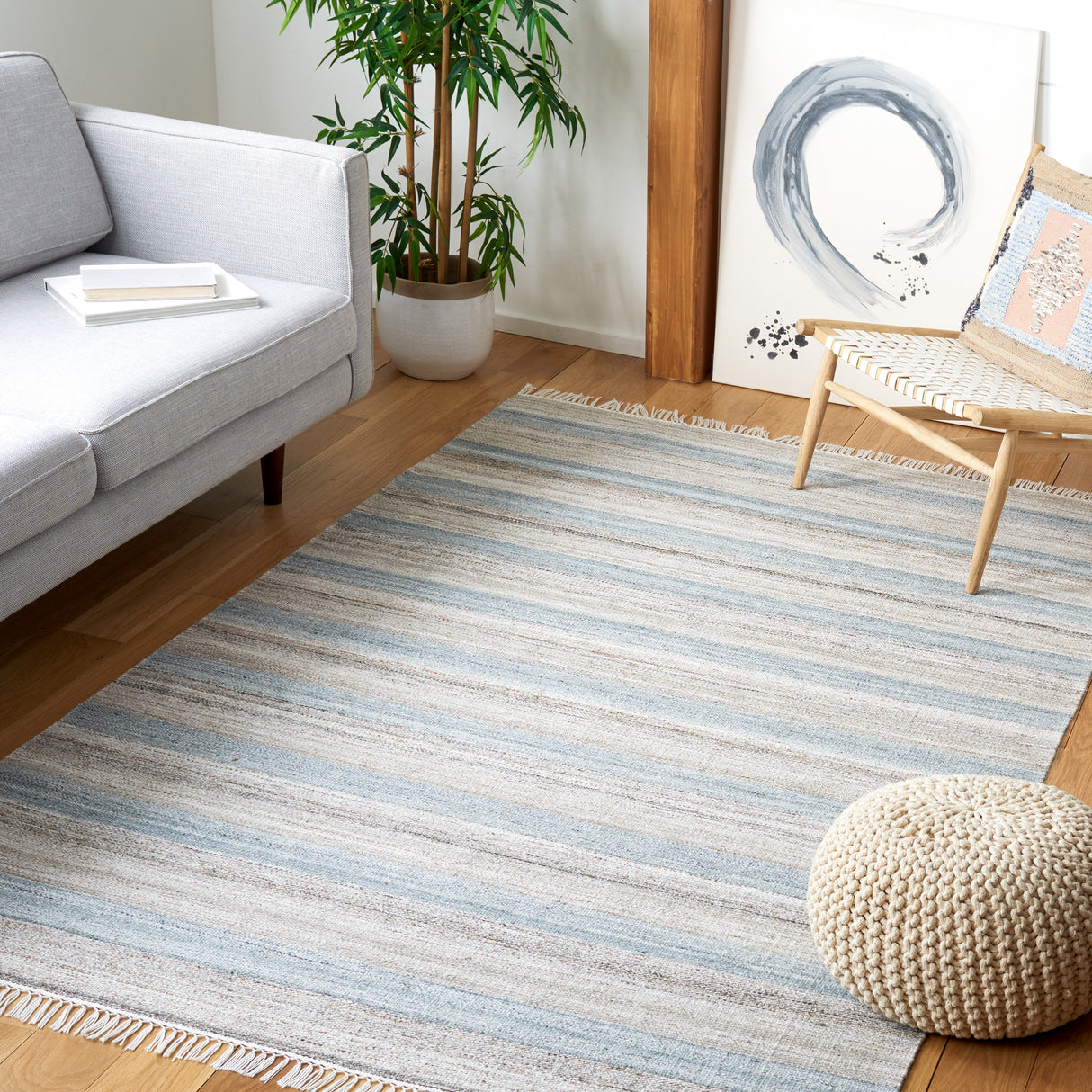 Safavieh Striped Kilim Stk107F Grey/Beige Rug.