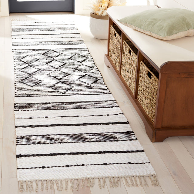Safavieh Striped Kilim Stk203A Ivory/Black Rug.