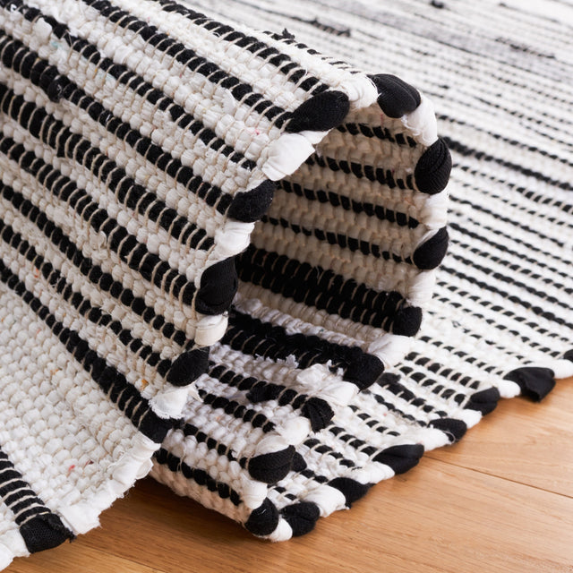 Safavieh Striped Kilim Stk204A Ivory/Black Rug.