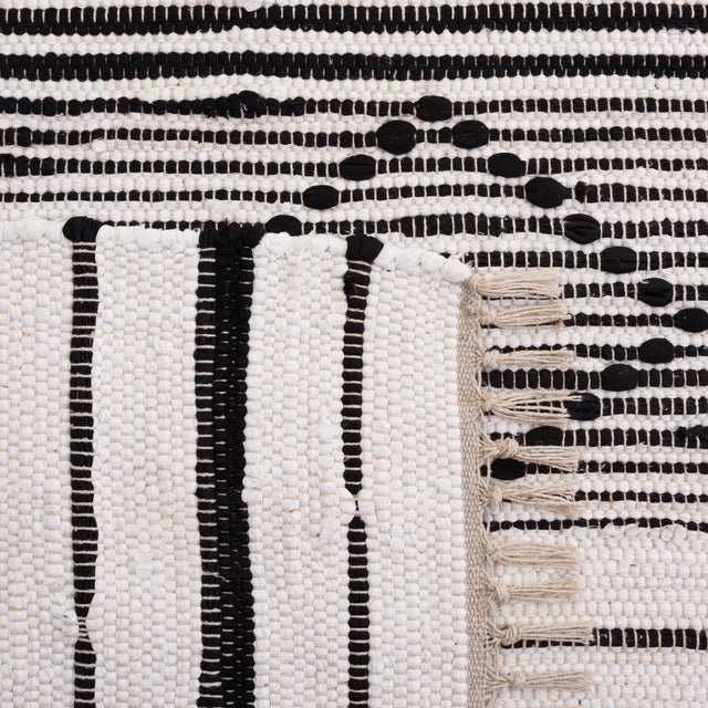 Safavieh Striped Kilim Stk204A Ivory/Black Rug.