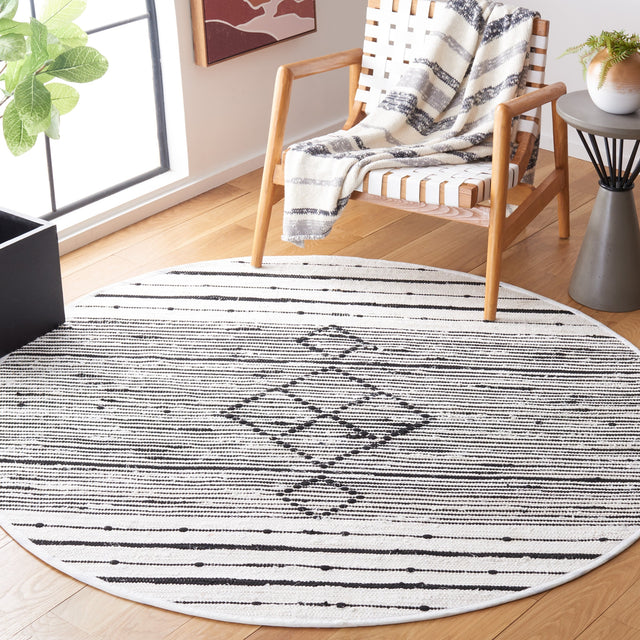 Safavieh Striped Kilim Stk204A Ivory/Black Rug.