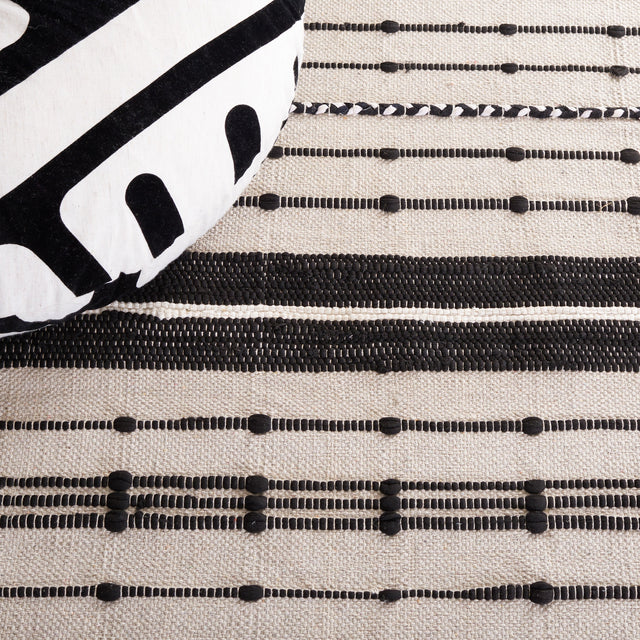 Safavieh Striped Kilim Stk206B Beige/Black Rug.