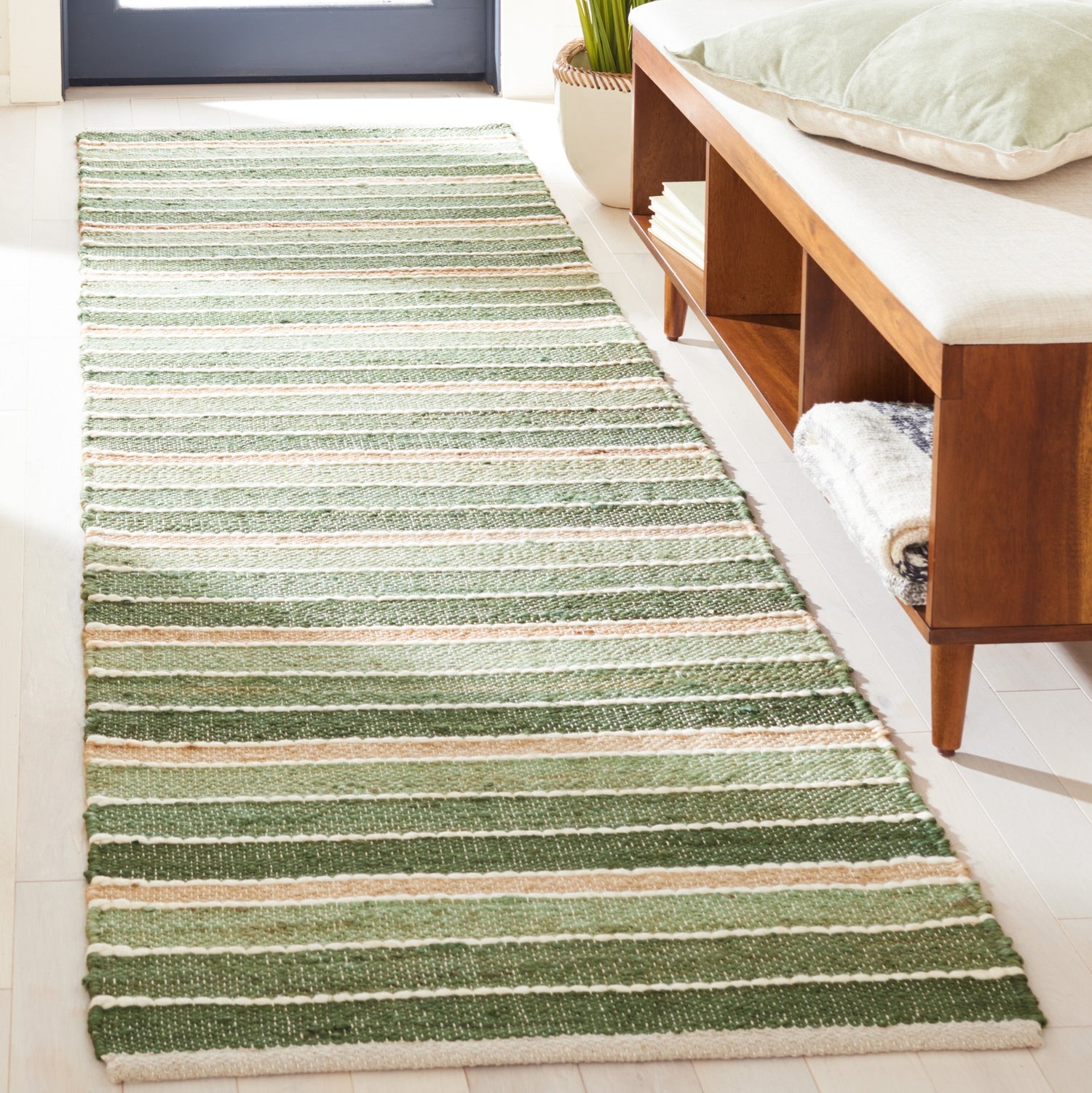 Safavieh Striped Kilim Stk312Y Green/Natural Rug.