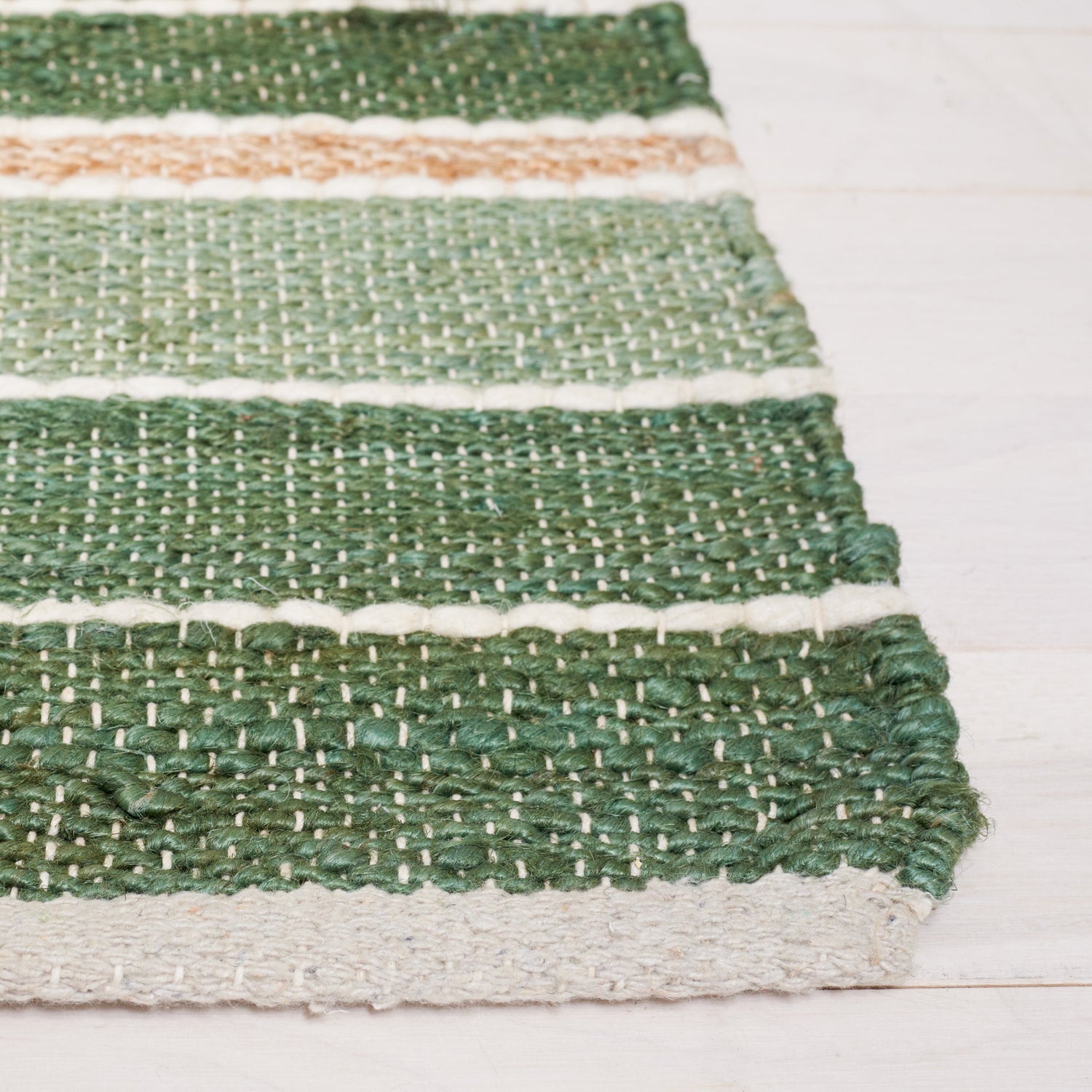 Safavieh Striped Kilim Stk312Y Green/Natural Rug.