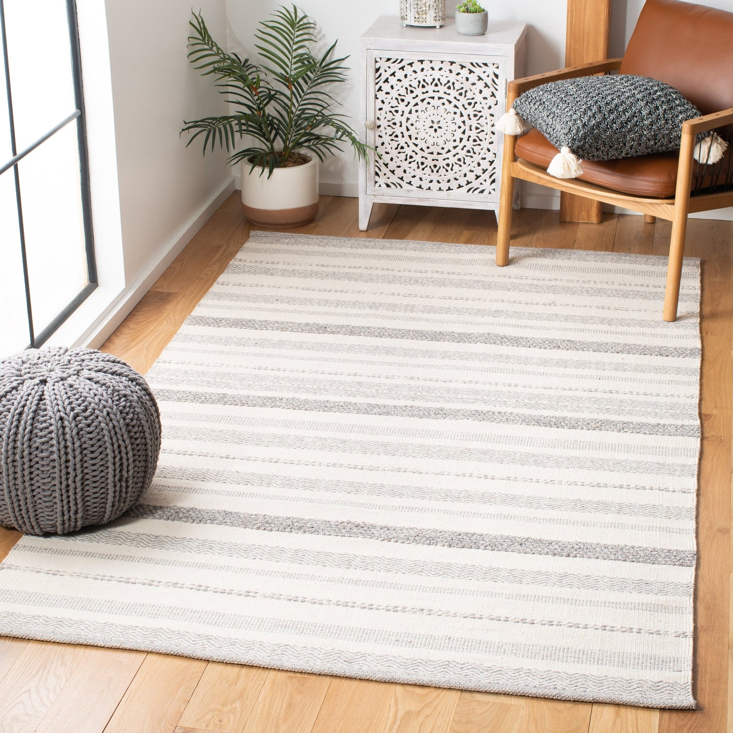 Safavieh Striped Kilim Stk501A Ivory/Grey Rugs.