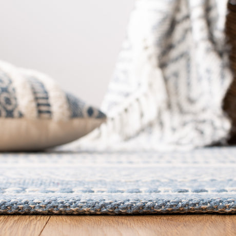 Safavieh Striped Kilim Stk503A Ivory/Blue Rugs.