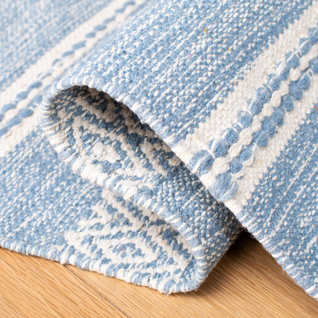Safavieh Striped Kilim Stk503A Ivory/Blue Rugs.