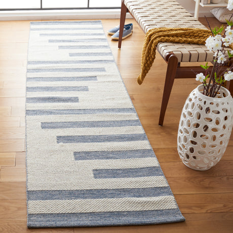 Safavieh Striped Kilim Stk504A Ivory/Blue Rugs.