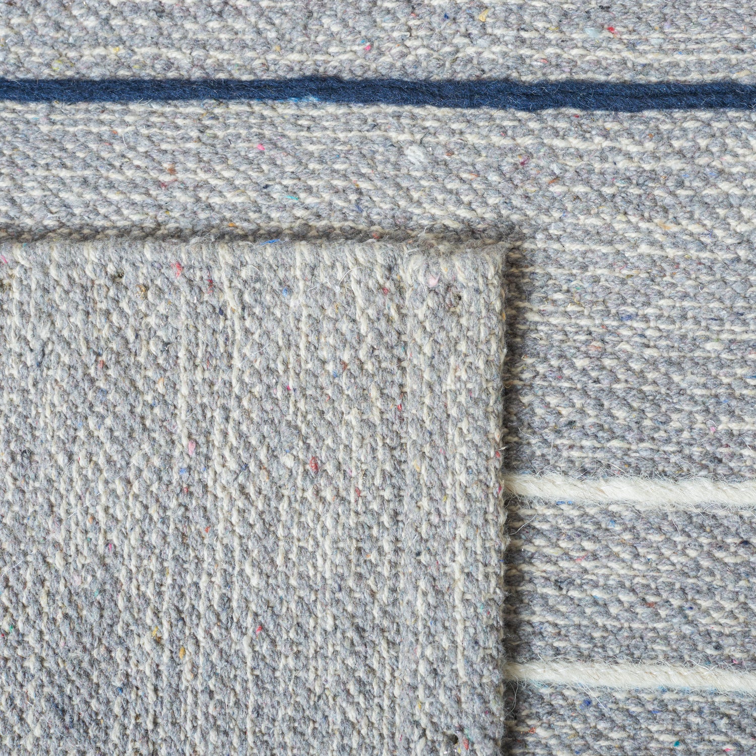Safavieh Striped Kilim Stk507G Silver/Grey Rugs.